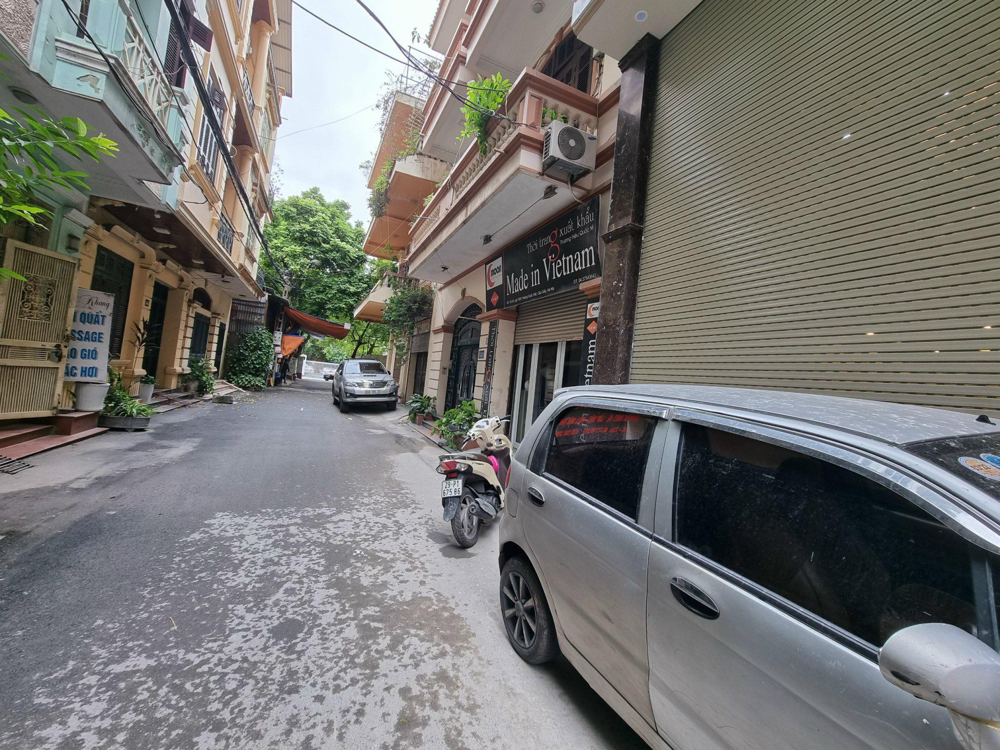 NHÀ ĐẸP, PHÂN LÔ HOÀNG QUỐC VIỆT, 1 NHÀ RA PHỐ, OTO TRÁNH, VỈA HÈ, KD -75M-5T-16XX