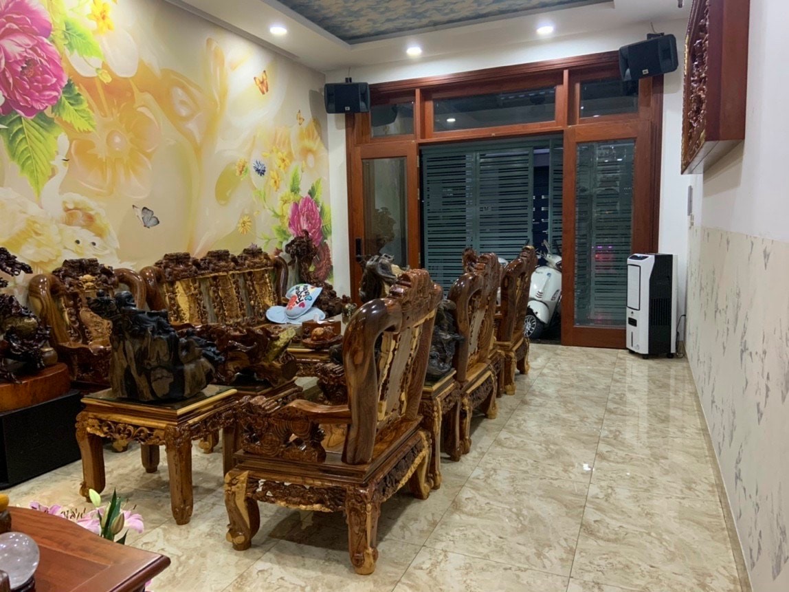 90m2 - 3