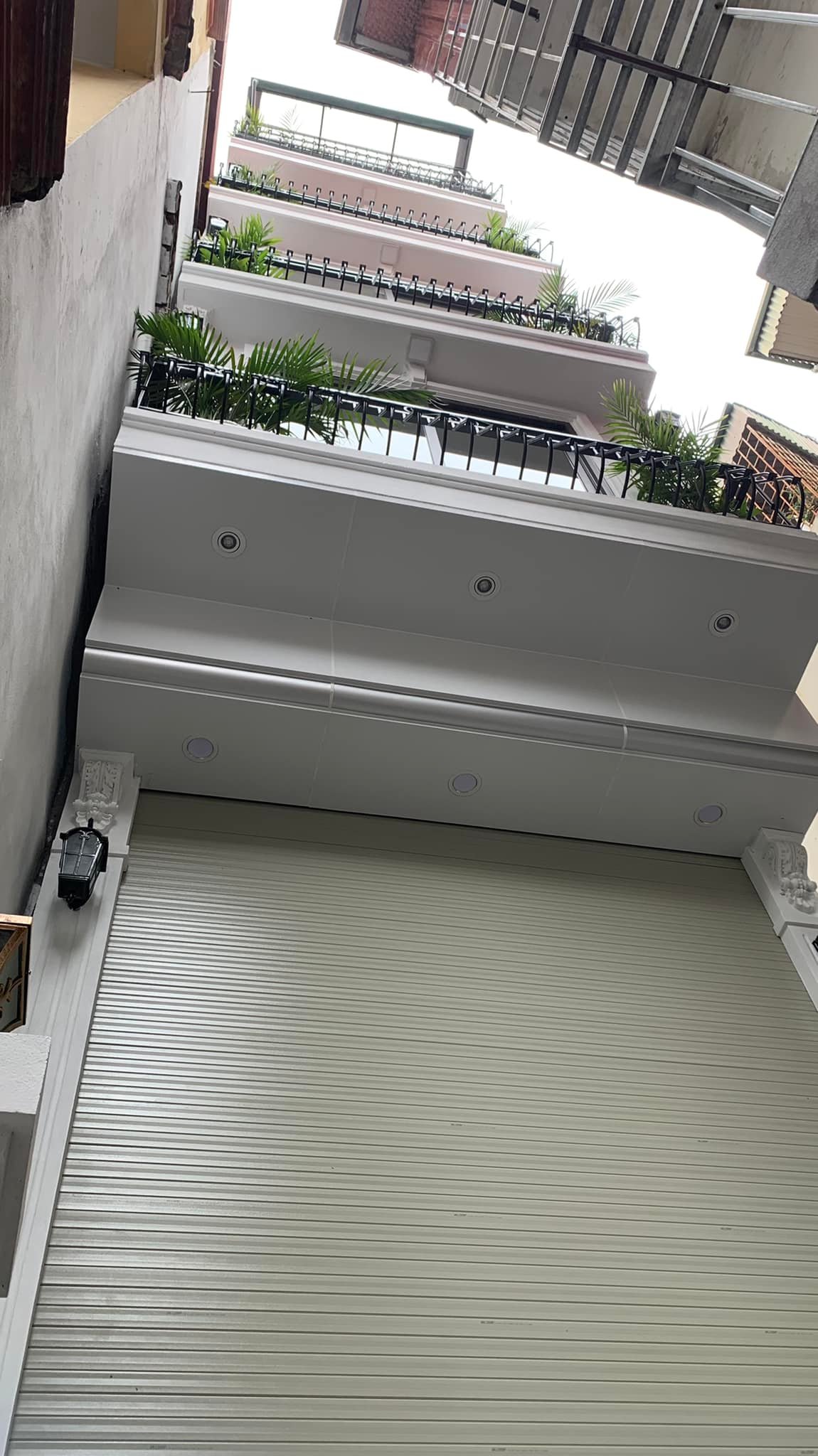 Bán nhà phân lô phố Trương Công Giai 42m2 x5T, cách phố 15m,full nội thất,giá 5,25 tỷ