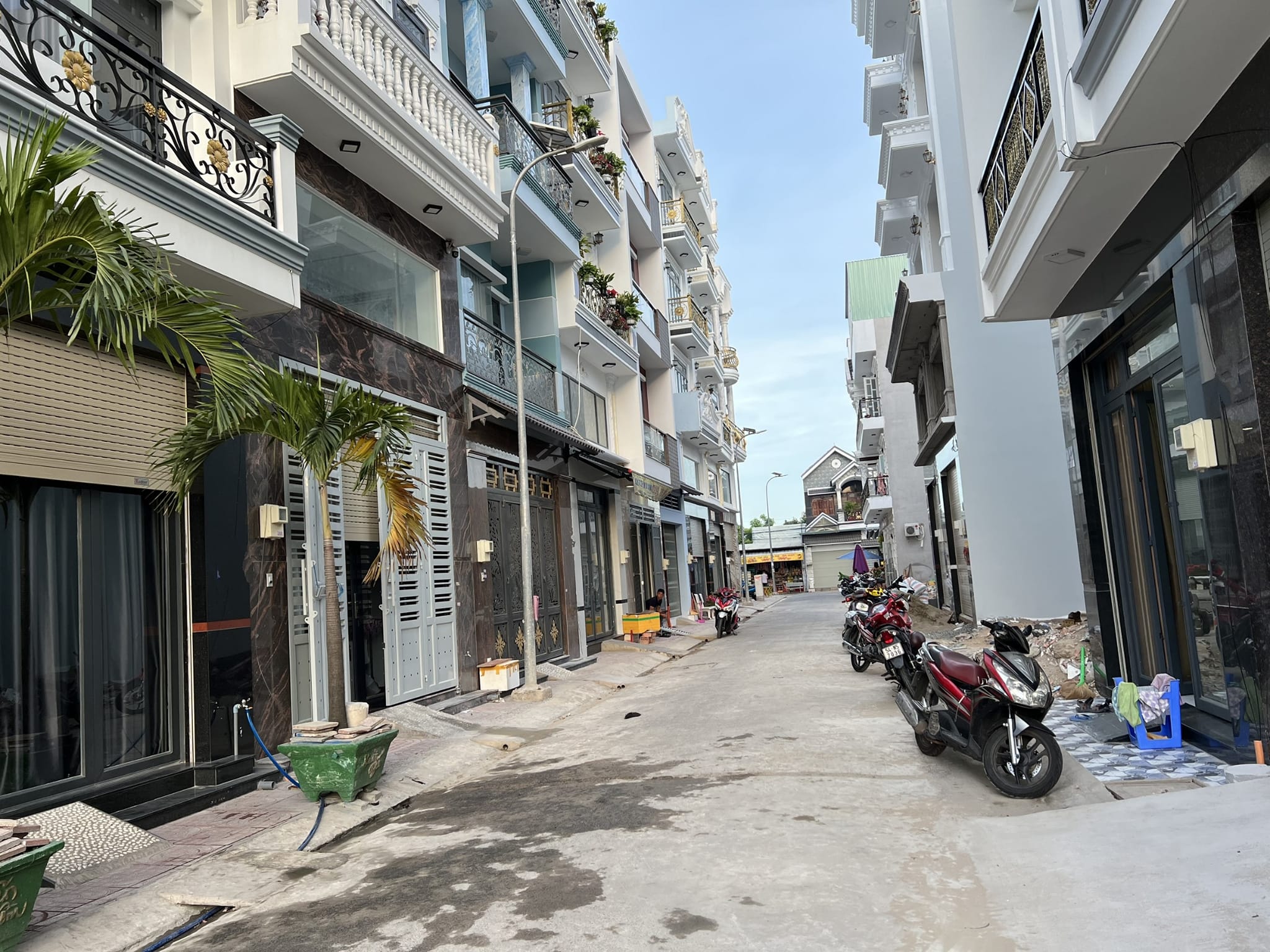 BÁN NHÀ 6 TẦNG SIÊU ĐẸP -LÊ VĂN QUỚI - KHU PHÂN LÔ - 56M2 CHỈ 6.2 TỶ