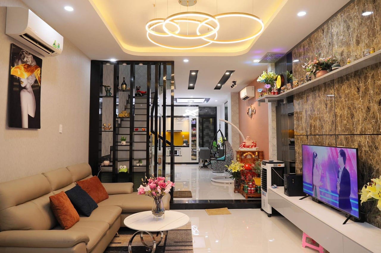 GẤP BÁN NHÀ SIÊU ĐẸP 3 TẦNG - 64M2 - NỘI THẤT XỊN XÒ CHỈ 7.2 TỶ