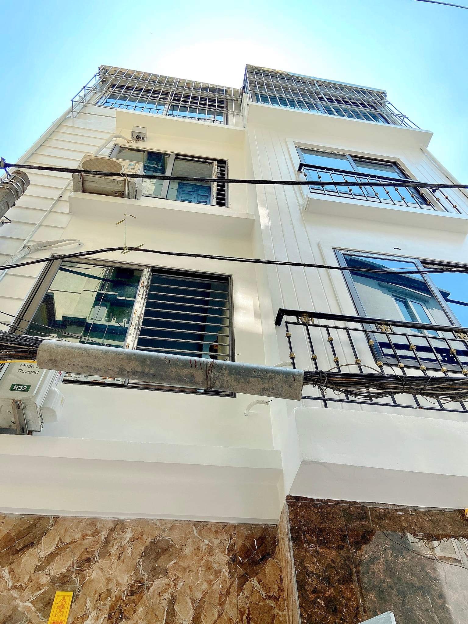 Bán nhà mặt phố Trần Quốc Hoàn kinh doanh bất chấp mọi hình thức