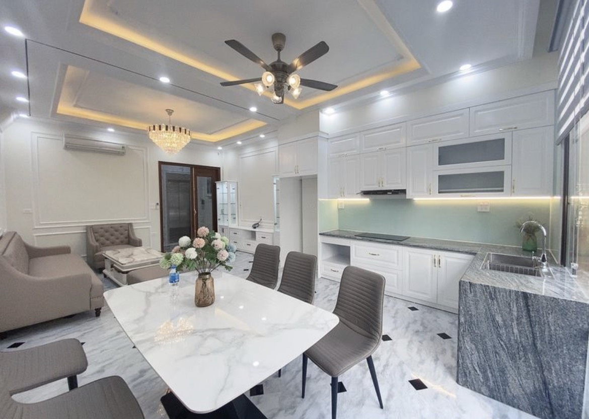 Bán nhà 89 Lạc Long Quân gần ôtô Hồ Tây 40m2 5tầng MT4m 4.5tỷ (2)