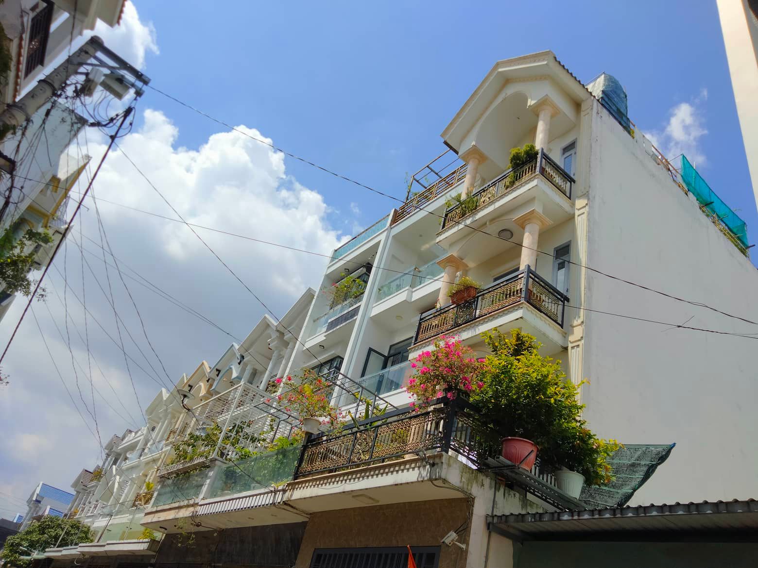 Huỳnh Thị Hai 90m2 NGANG 5.5M hẻm nhựa 6M xe tải