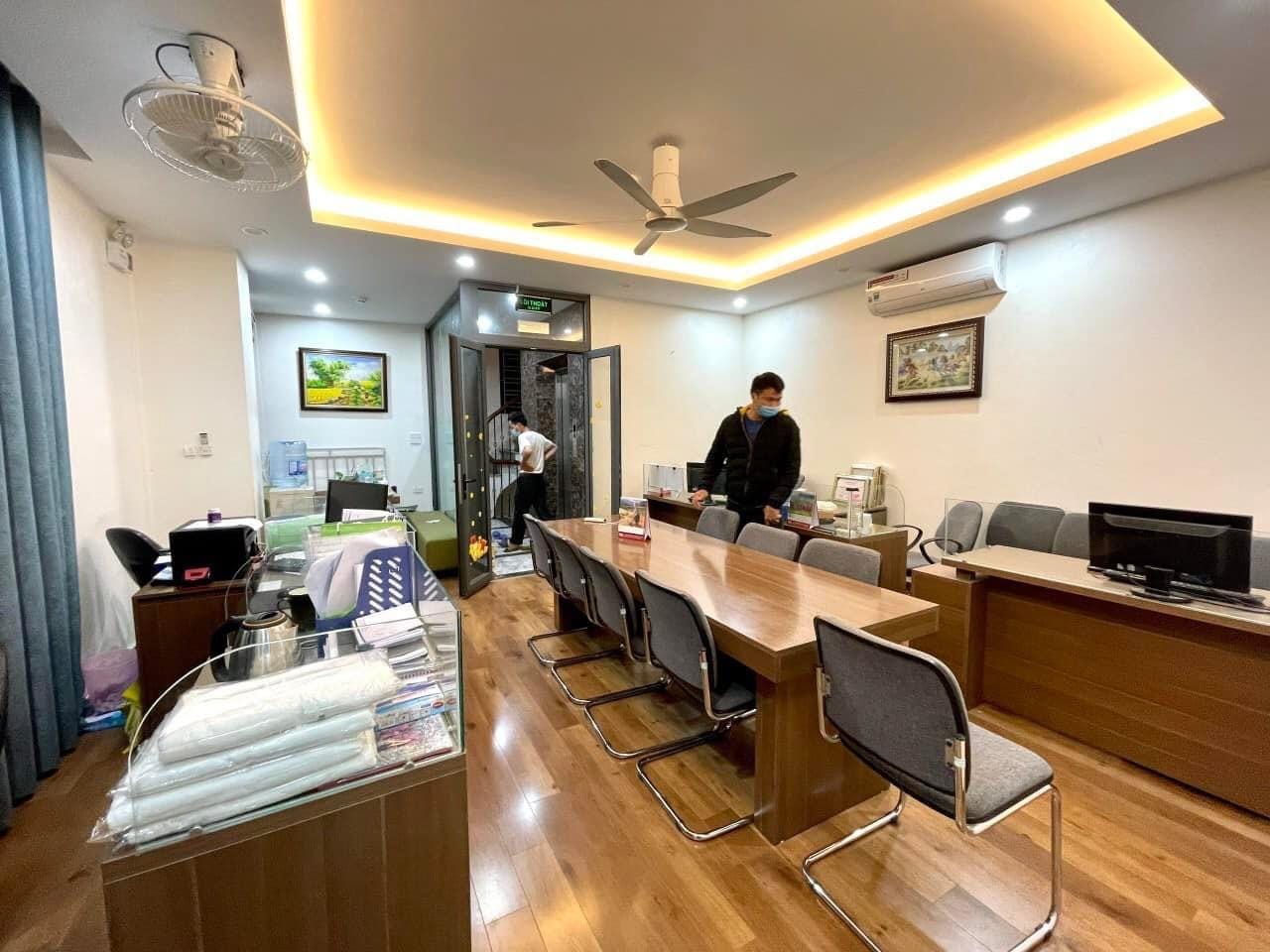 Bán tòa văn phòng Phương Canh 81m2x8T, ô tô vào nhà, view hồ, sổ vuông, 14.2 tỷ