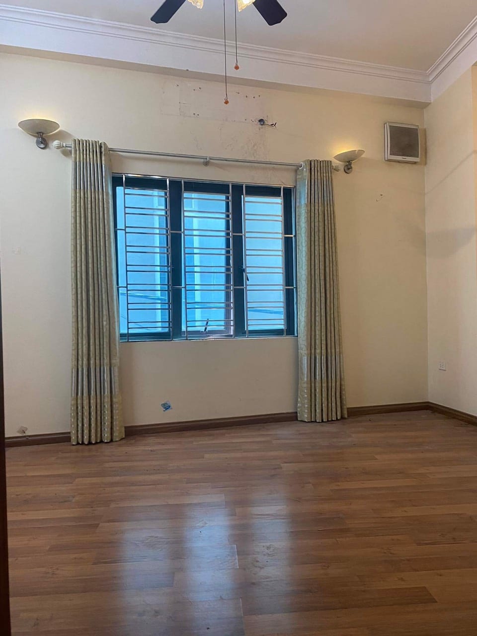 Lê Đức Thọ - Nam Từ Liêm - Lô góc - Ô tô đỗ cửa - Ngõ thông - Tiện ích ngập tràn.