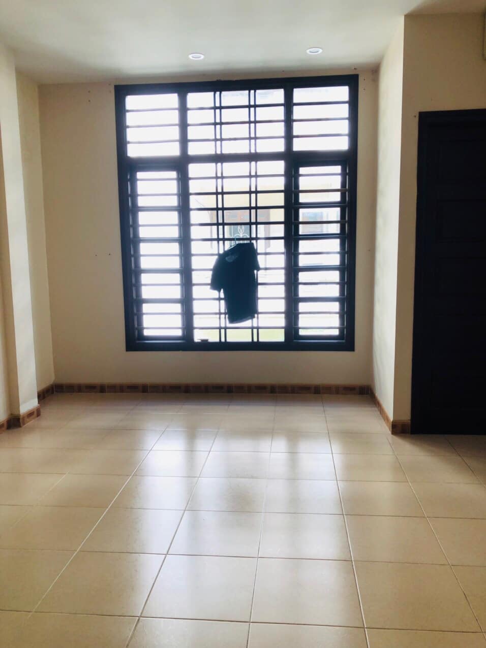 BÁN NHÀ KĐT TRUNG YÊN- CẦU GIẤY DT 117M- 5T- MT 5.1M- 2 THOÁNG- VỈA HÈ Ô TÔ TRÁNH- KINH DOANH BẤT CHẤP