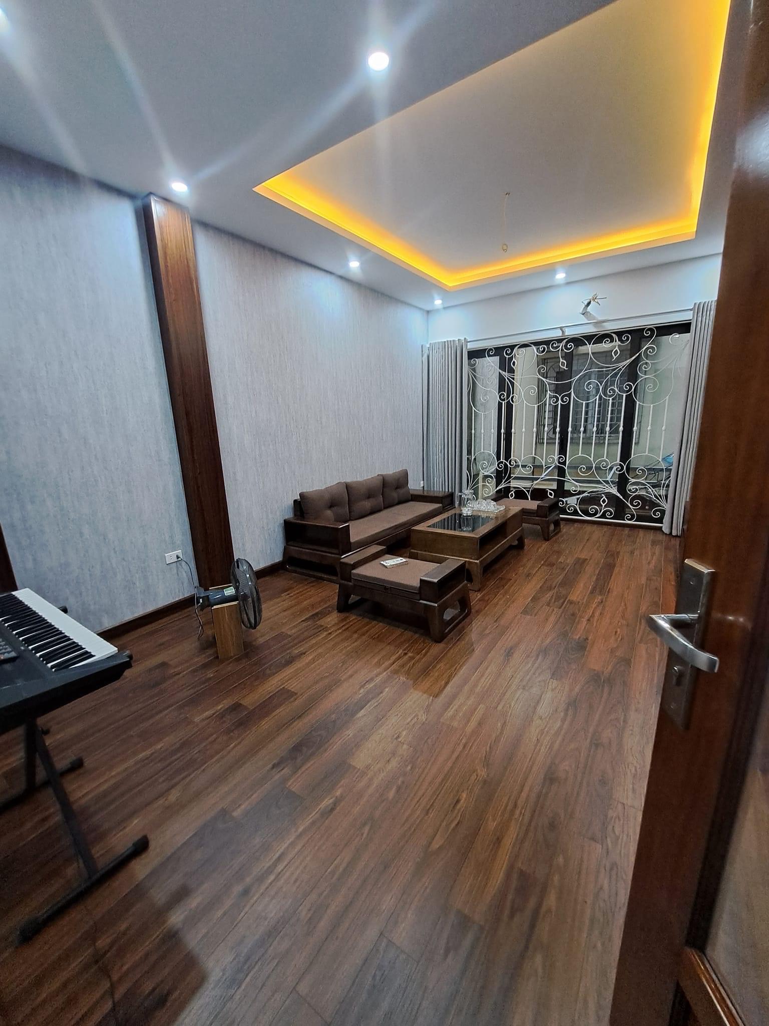 Bán gấp siêu phẩm Tô Vĩnh Diện nhà mới đẹp lô hoc