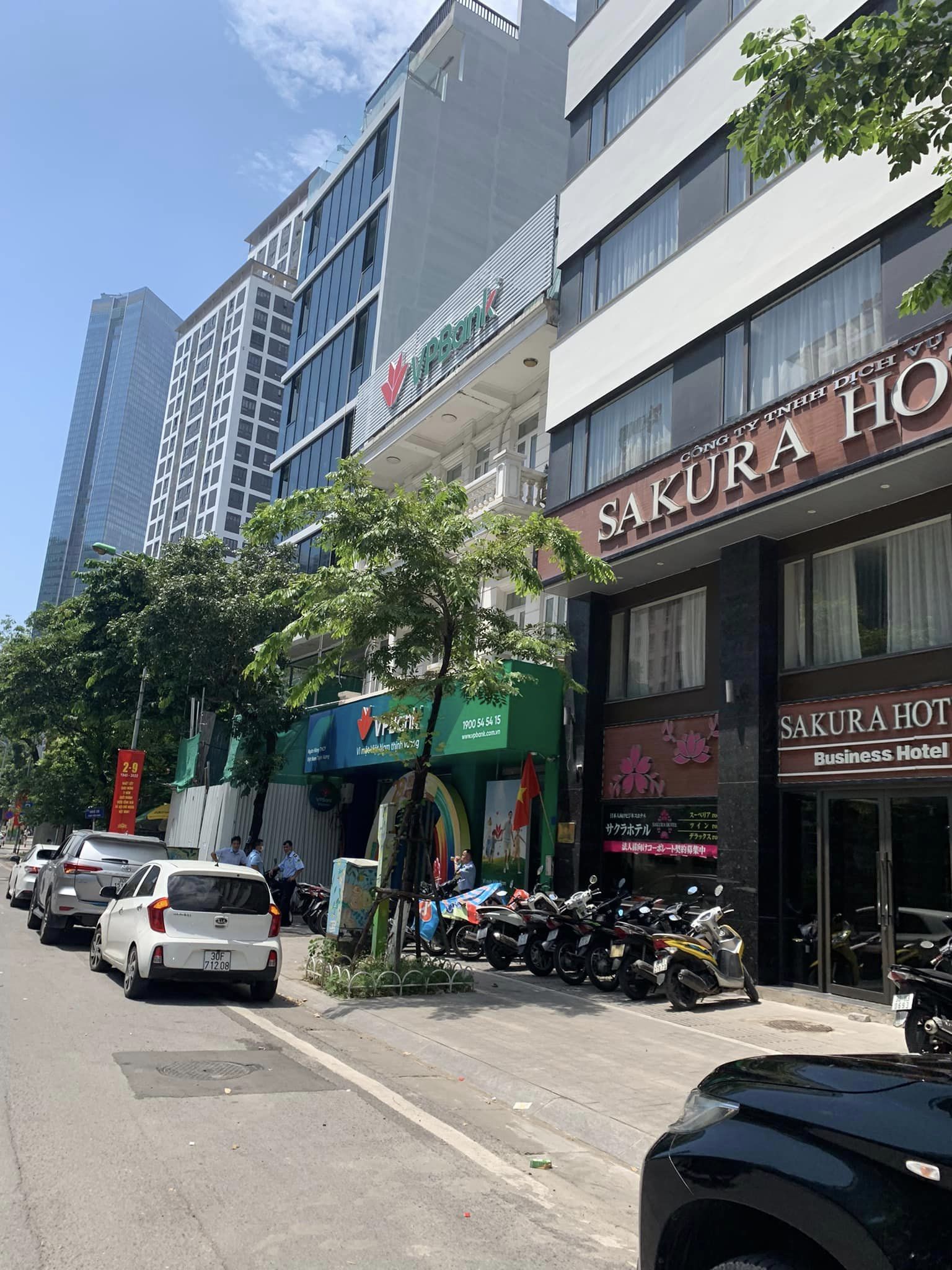 Bán nhà mặt phố Liễu Giai - mặt phố quận Ba Đình - Kinh doanh đỉnh - Mặt tiền siêu rộng. 120m mặt tiền 9m.