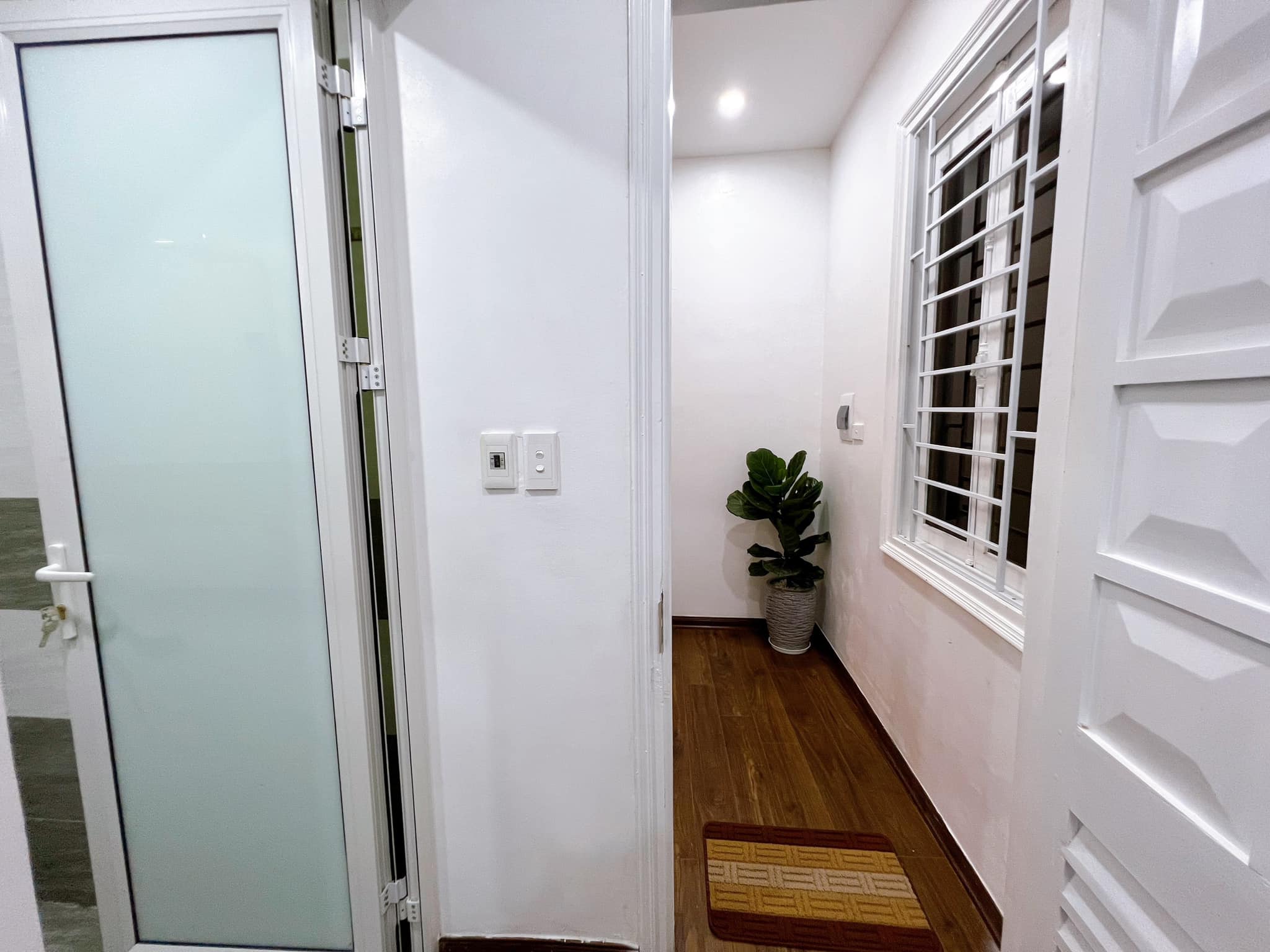 Bán nhà Yên Lãng, Đống Đa, 35m2 x 4 tầng, tặng nội thất xịn, an sinh tuyệt vời, 4.85 tỷ