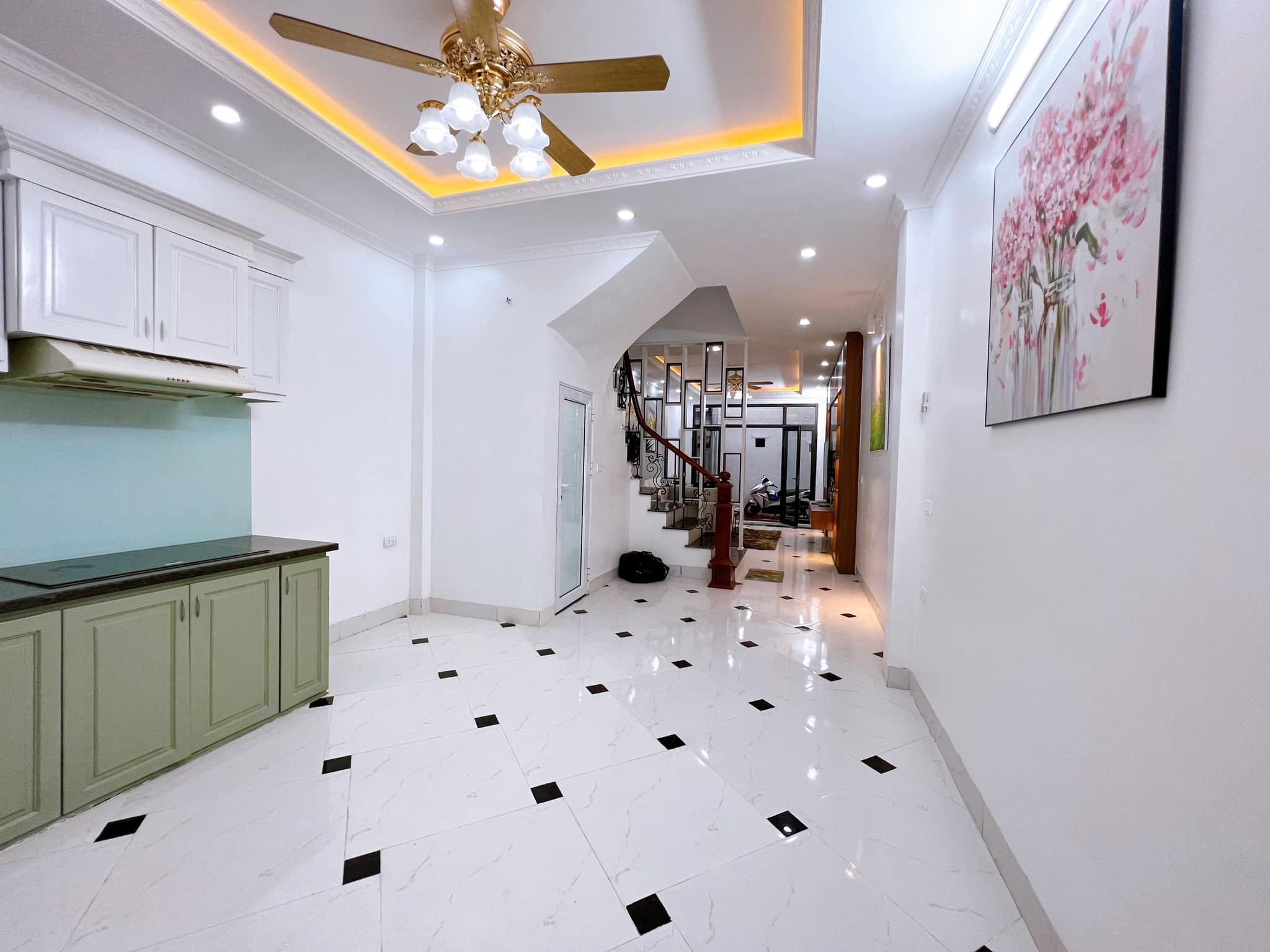 Cần Bán Nhà Đẹp Bùi Xương Trạch 60m2 - 4 Tầng - Giá 5.9 Tỷ - Tặng Nội Thất.