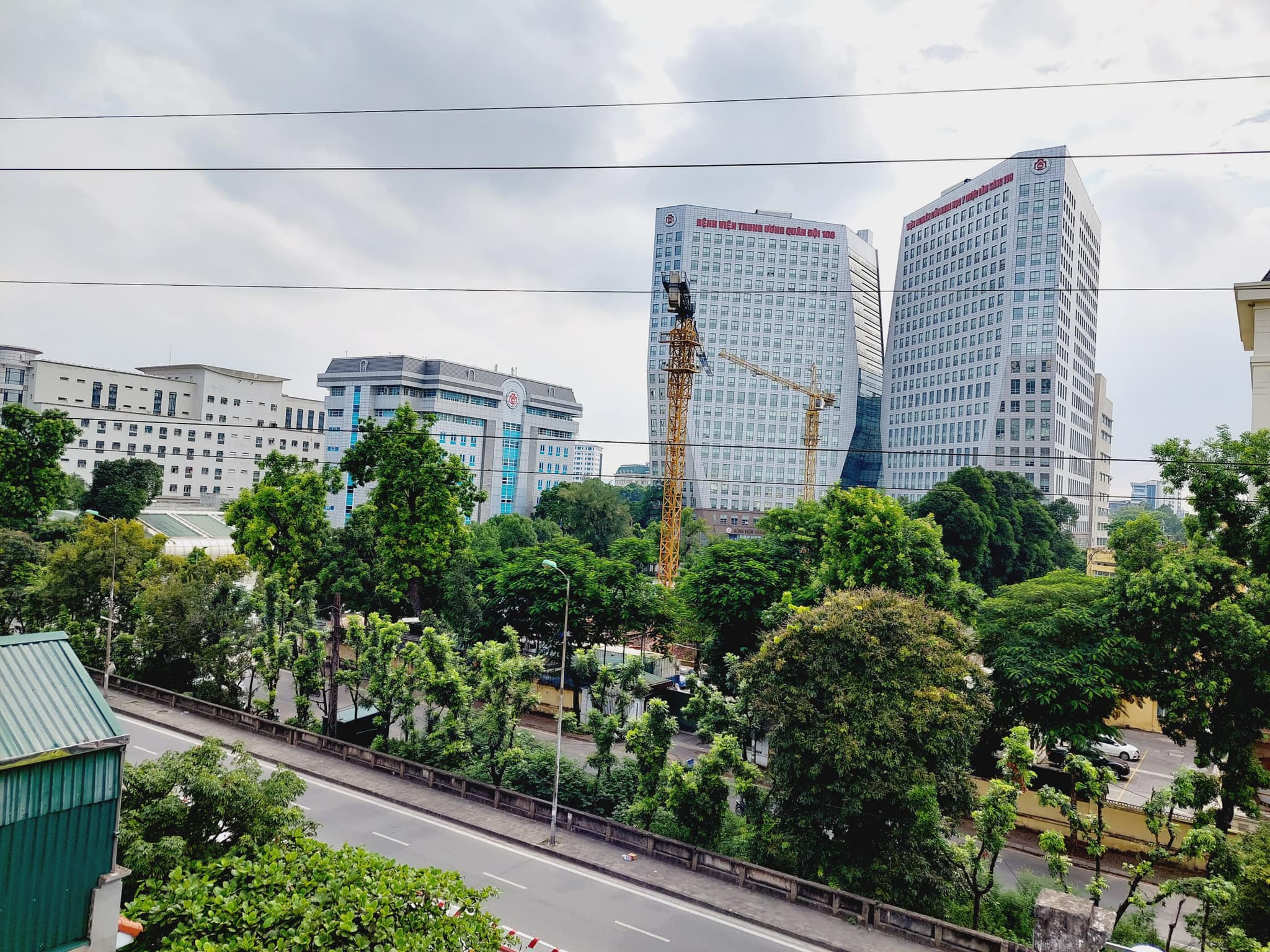 BÁN NHÀ MẶT PHỐ NGUYỄN KHOÁI QUẬN HAI BÀ-43M 7xTỶ-VỈA HÈ RỘNG-KINH DOANH