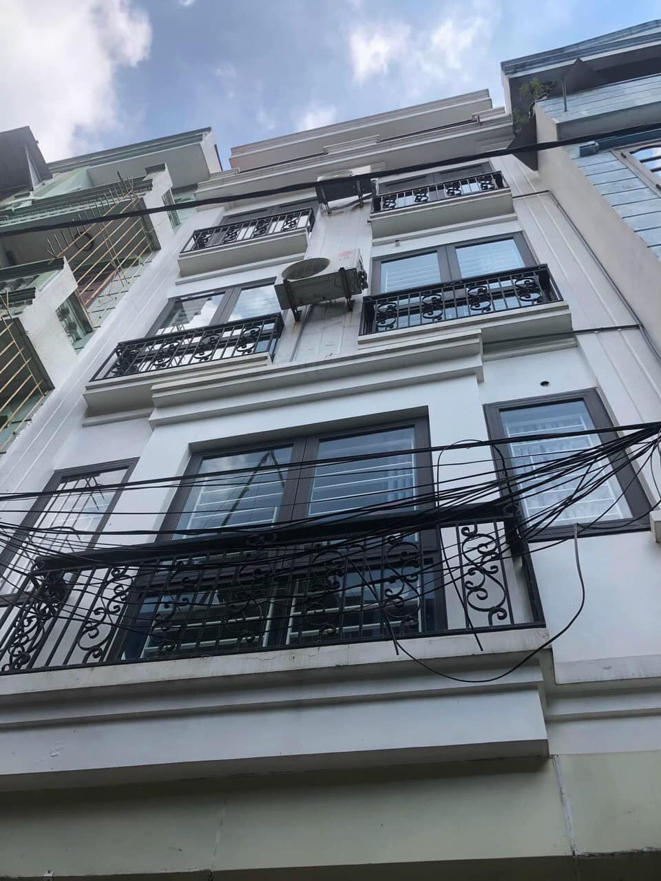 CHỈ VỚI 3,55 TỶ ( TL) CÓ NHÀ ĐẸP Ở LUÔN MẶT NGÕ PHỐ BẠCH MAI HAI BÀ TRƯNG, DT 30M, 4TẦNG MT4M, VÀI MÉT