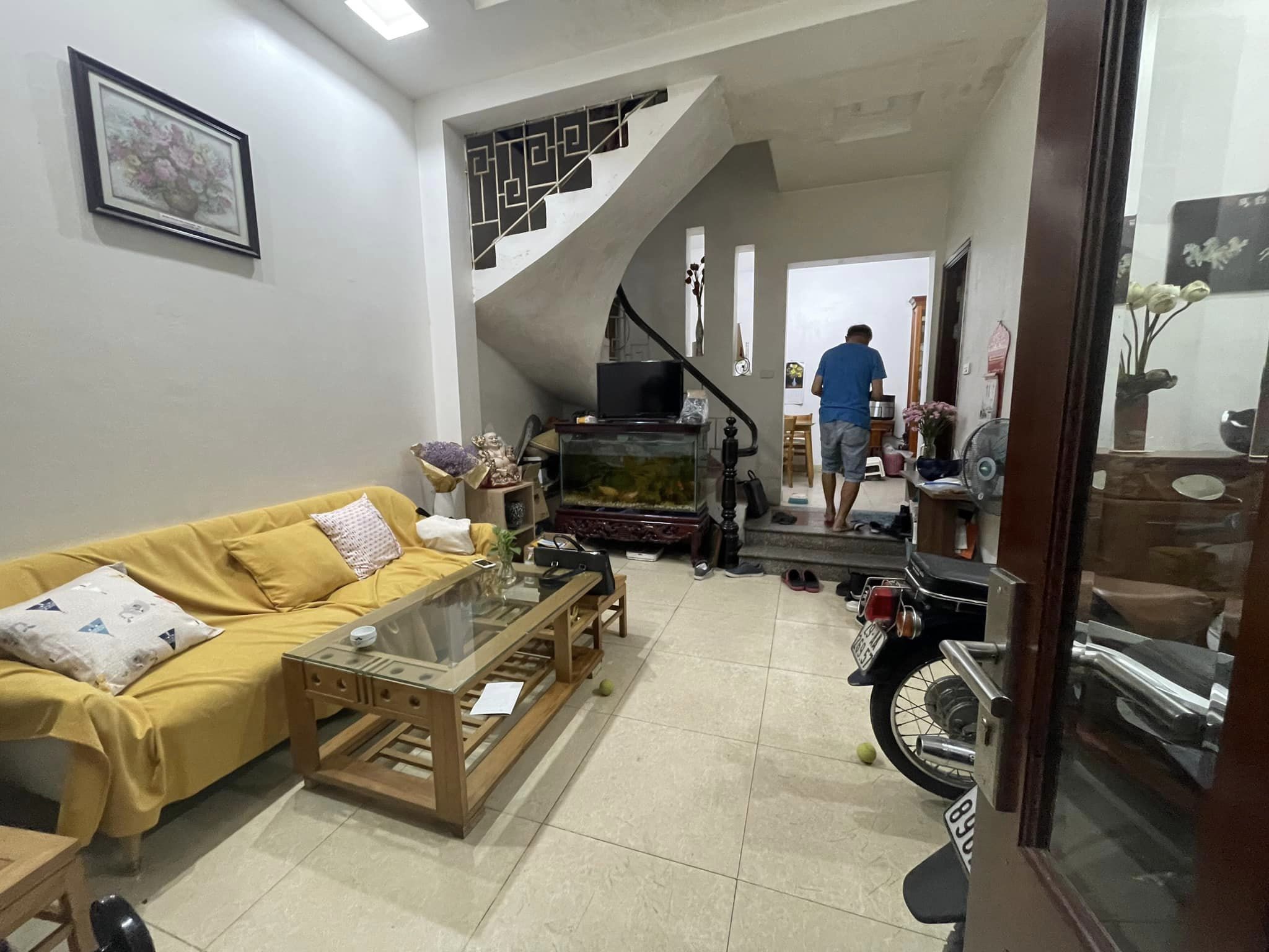 Bán nhà Nguyễn Phúc Lai, Đống Đa, 48m2 x 4 tầng, ô tô đỗ cửa, an sinh đỉnh, giá 8.6 tỷ