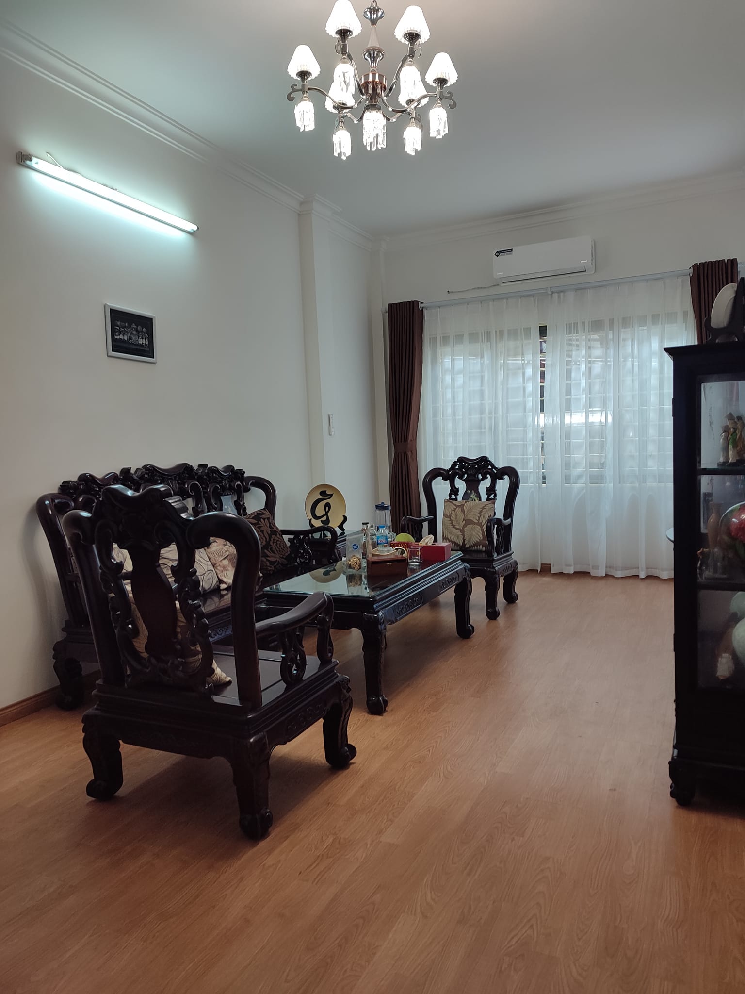 Nhà đẹp đón Tết phố Tứ Liên 50m/4T/5N Gara Kinh doanh 6 tỷ