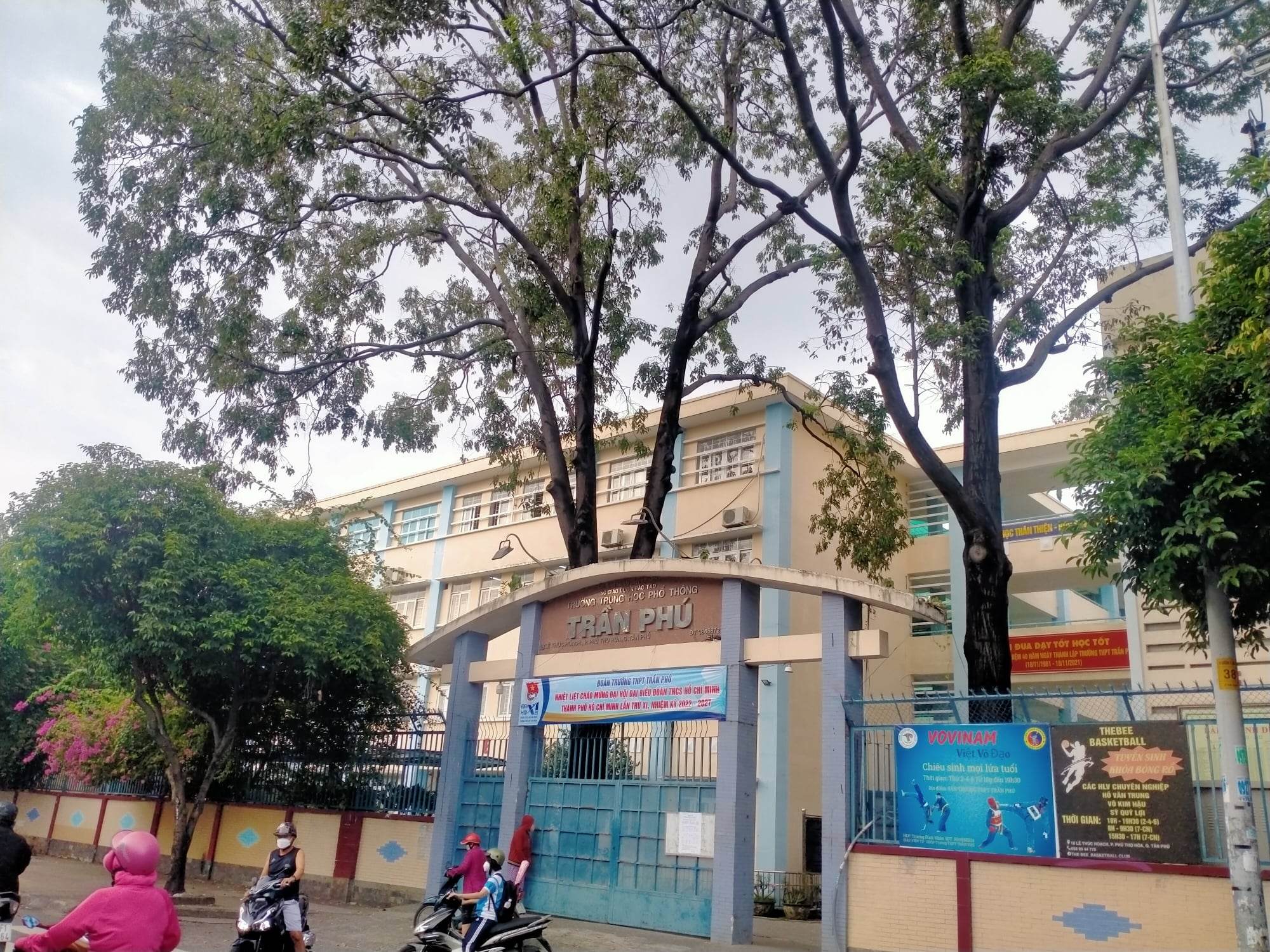 Bán nhà hẻm xe hơi Phú Thọ Hoà, Tân Phú, 61m1, Ngang 4.5m chỉ 5 tỷ nhỉnh