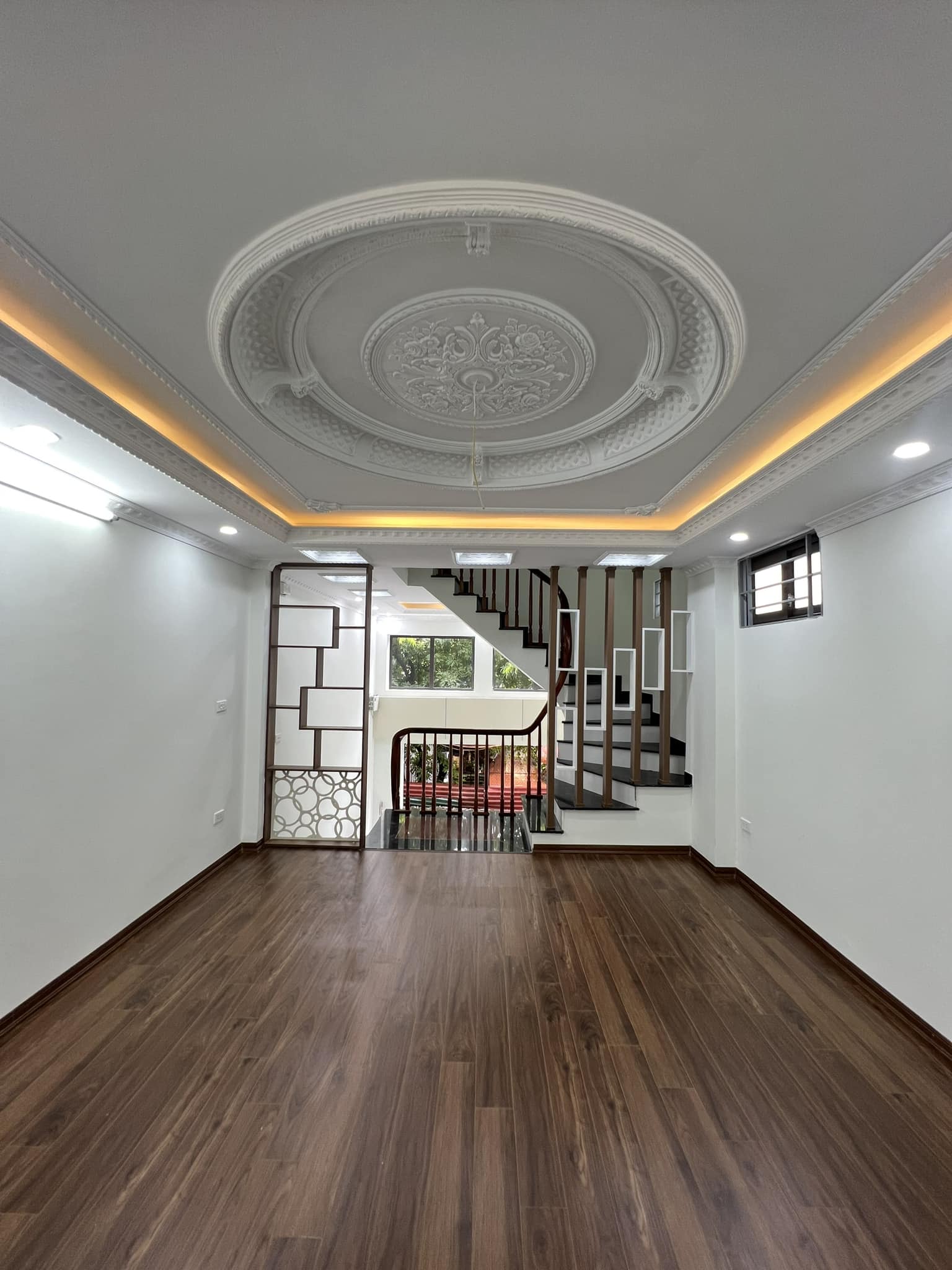 42m2 - 4
