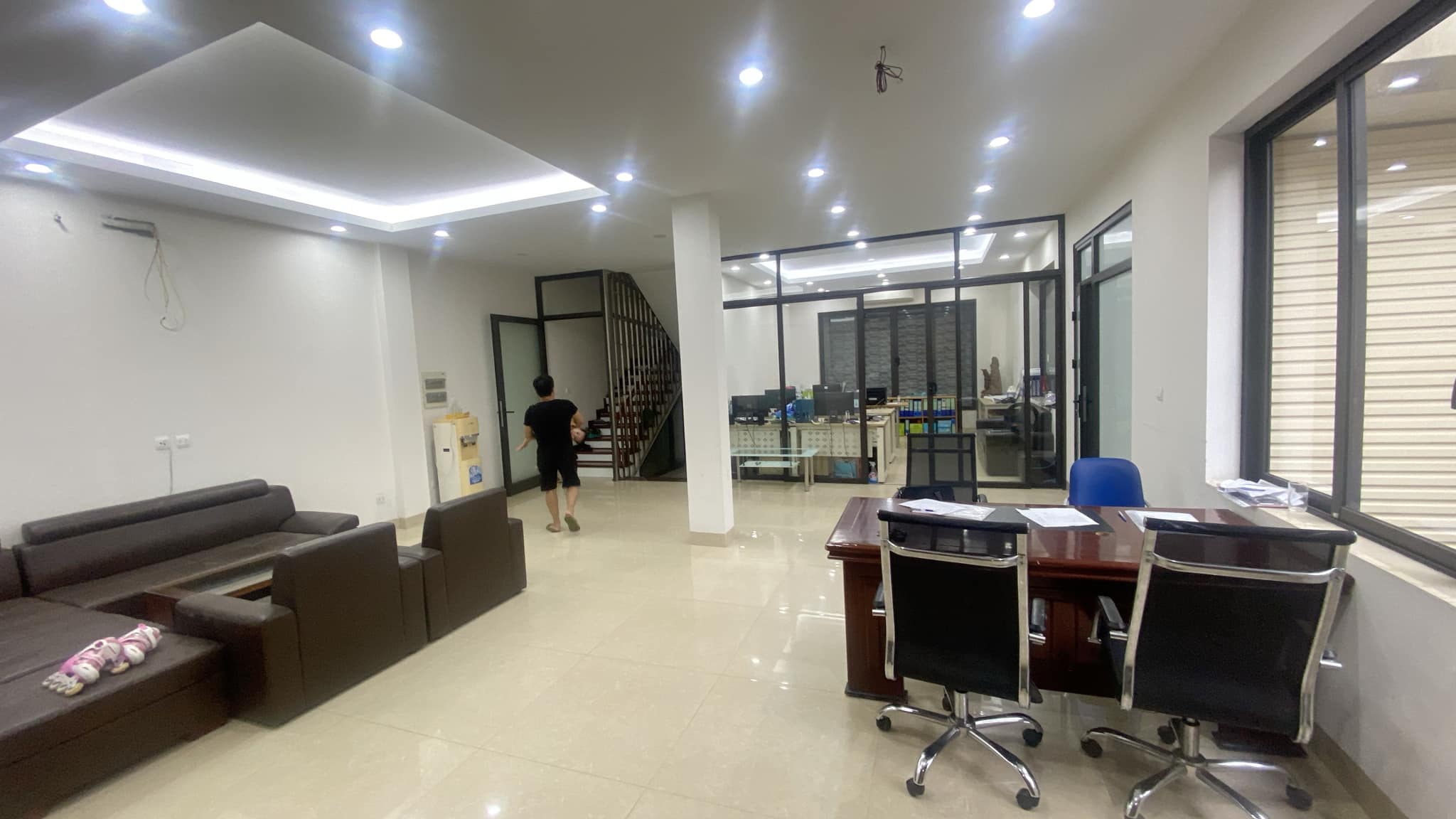 Bán gấp biệt thự Linh Nam DT khủng 200m2 - 4 tầng . An sinh đỉnh cao , giá rẻ nhất khu vực 20 tỷ