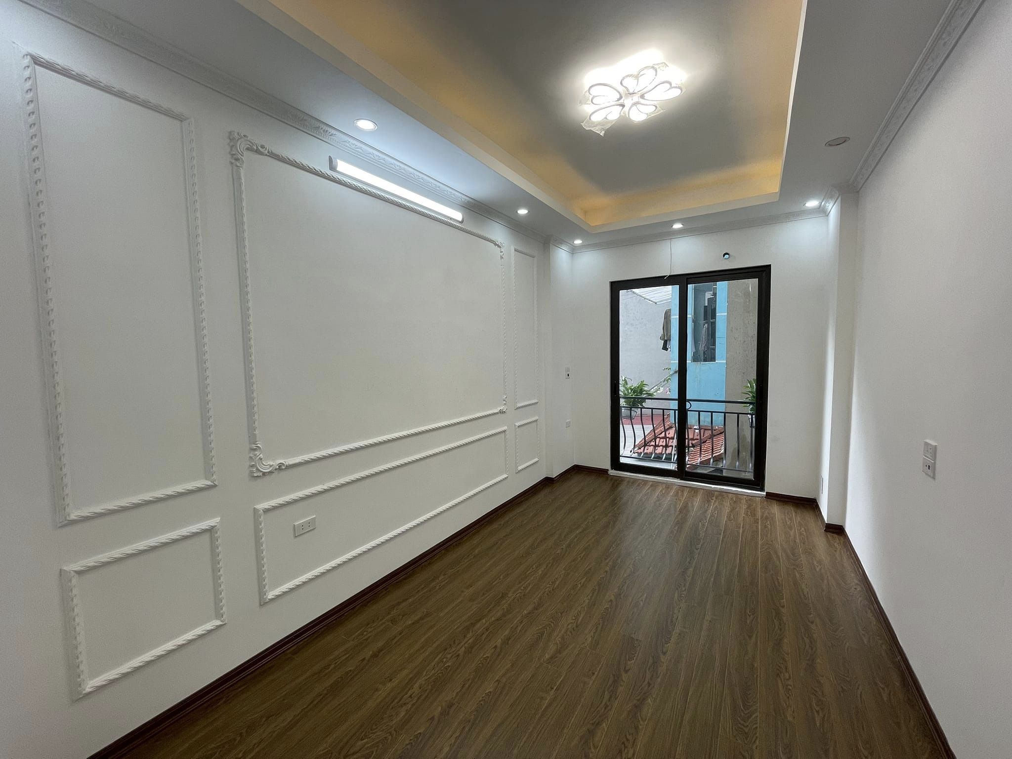 Bán gấp nhà Quan Hoa Cầu Giấy 30m2 x 5 tầng giá rẻ chỉ 4.2 tỷ nhà mới