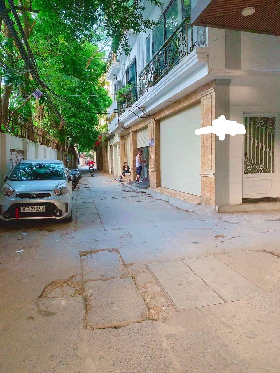 Bán nhà Cầu Giấy-45m2-MT 3.9m-giá nhỉnh 5 tỷ-ô to đỗ cửa-1 nhà ra ô tô tránh