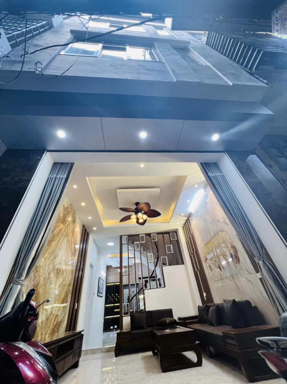 CHỈ 5 TỶ HƠN CÓ NHÀ MỚI NGÕ 121 KIM NGƯU HAI BÀ TRƯNG, DT 47M 4 TẦNG MT 4,2M, NGÕ THÔNG, CHỦ TẶNG TOÀN