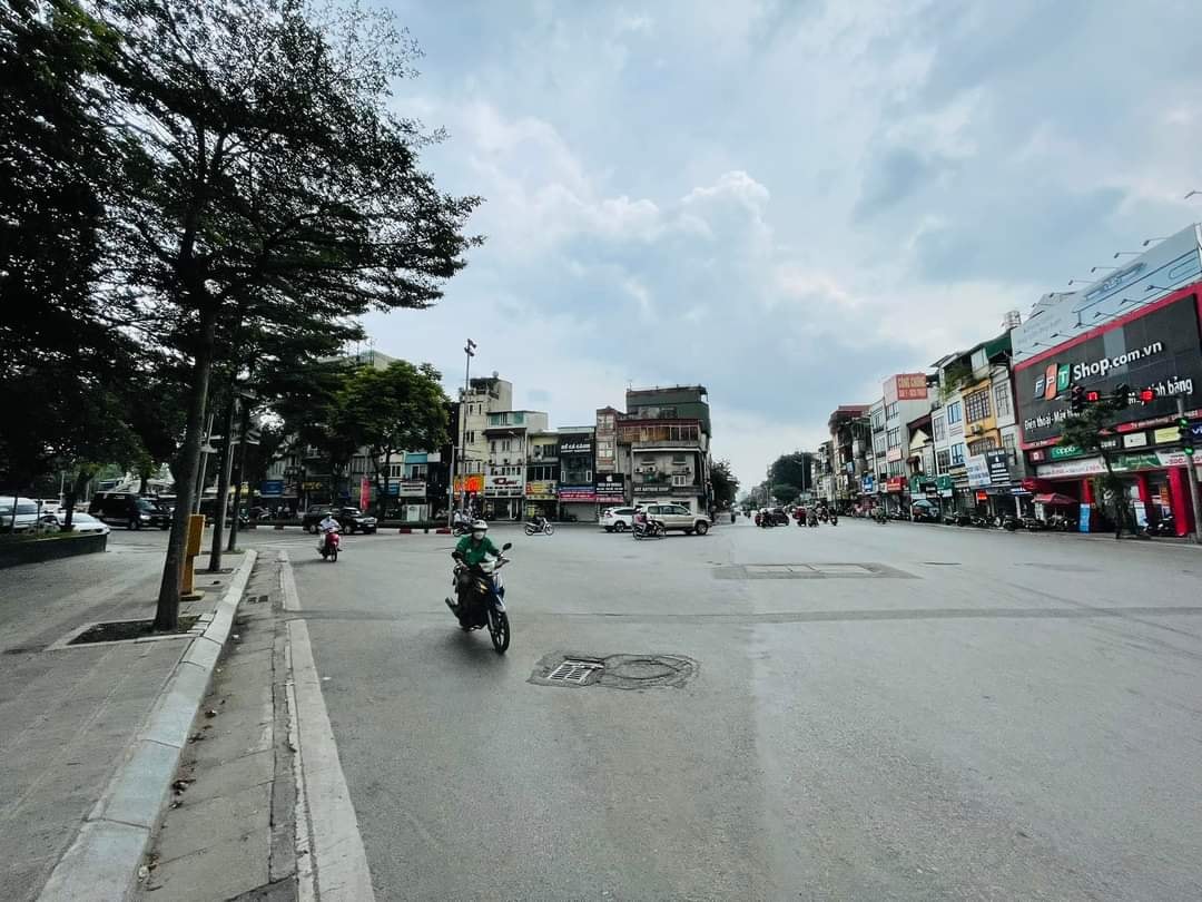 NHÀ MẶT PHỐ MẶT TIỀN 10M DIỆN TÍCH 165M, GIÁ 61 TỶ LÊ DUẨN HAI BÀ TRƯNG, DÒNG TIỀN 120TR/T.