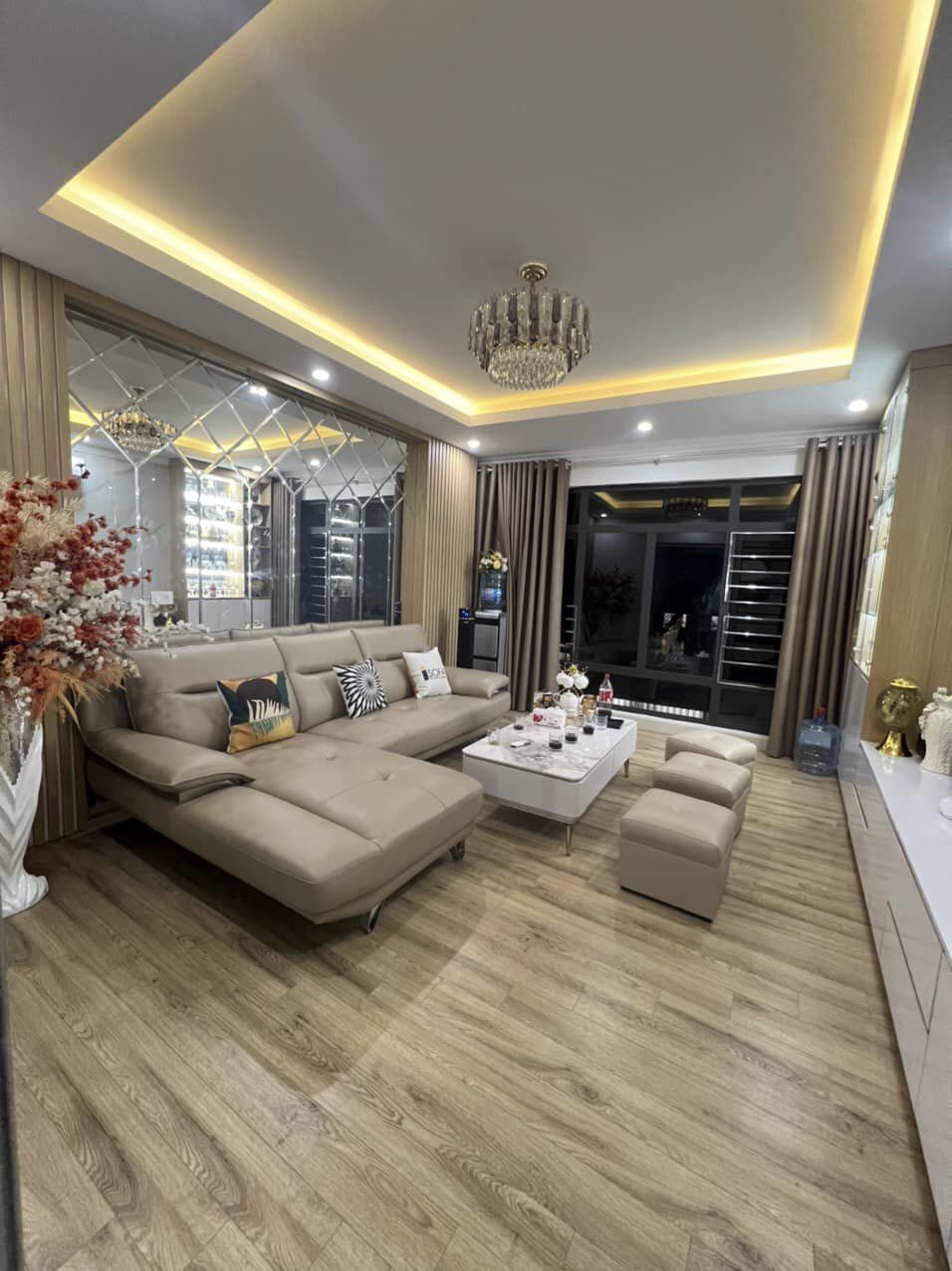 BÁN NHÀ 6 TẦNG, MP ĐỒNG CỔ, TÂY HỒ, ÔTÔ TRÁNH, DT 35M, MT 4.2M, GIÁ 10.6 TỶ