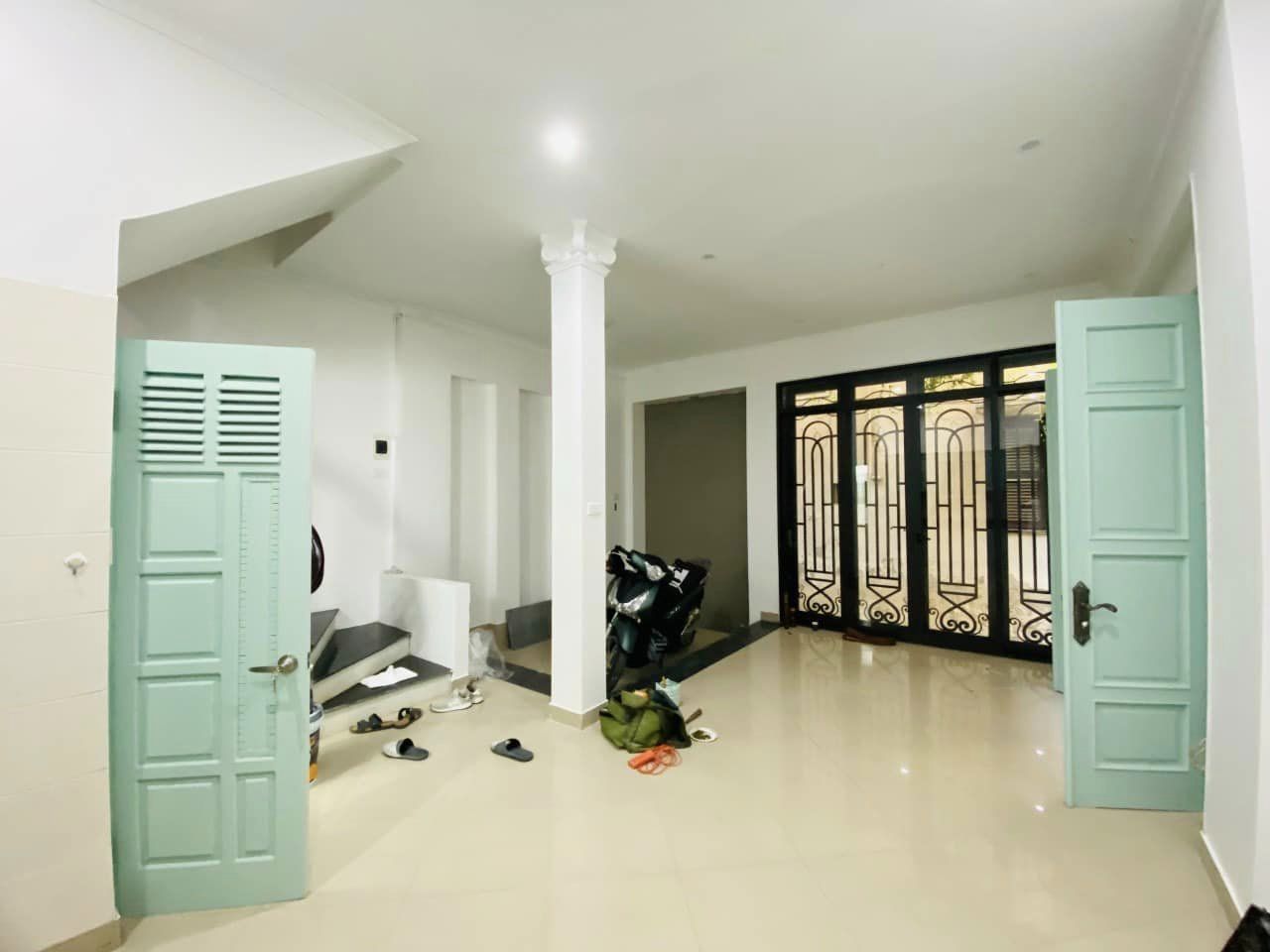 BÁN NHÀ LÔ GÓC 6 TẦNG ÂU CƠ, TÂY HỒ, DIỆN TÍCH 43M, MT 5.4M, GIÁ 6.3 TỶ