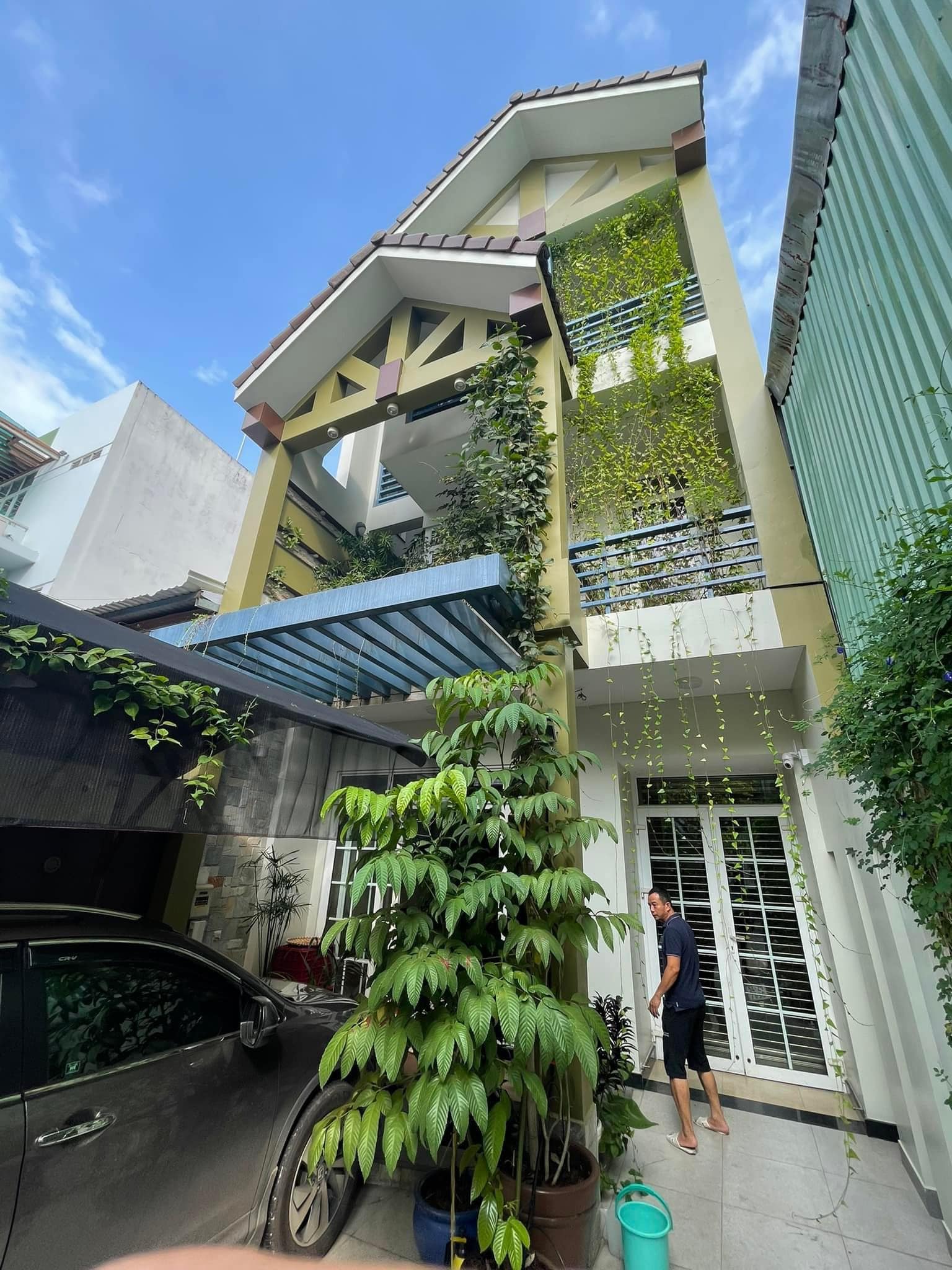 BÁN BIỆT THỰ TÂN QUY ĐÔNG QUẬN 7. DTSD LÊN TỚI 400M2, HÀNG XÓM SIÊU GIÀU