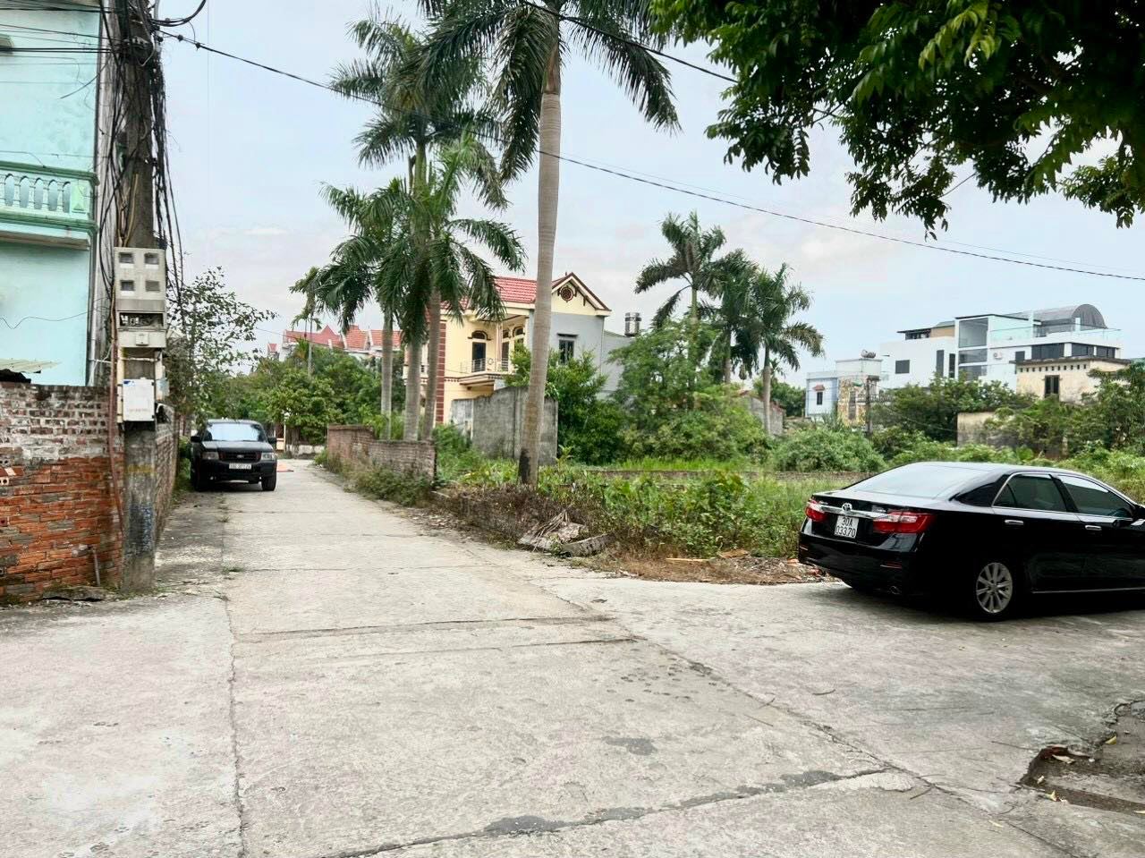 Cần bán 51.7m đất lô góc tại Nguyên Khê, Đông Anh. Ngay trục Lê Hữu Tựu, Giá 48 triệu