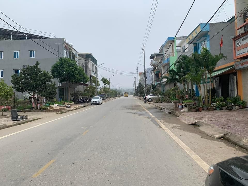 Bán đất nằm trên trục đường Hoàng Văn Thái