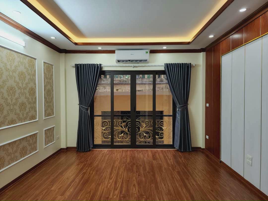 Siêu hiếm!Nhà Lê Lợi-HĐ 40m*5 Tầng,Mặt tiền 5m Thang máy Phân lô,Ô tô tránh.Kinh doanh tốt nhỉnh 7 tỷ