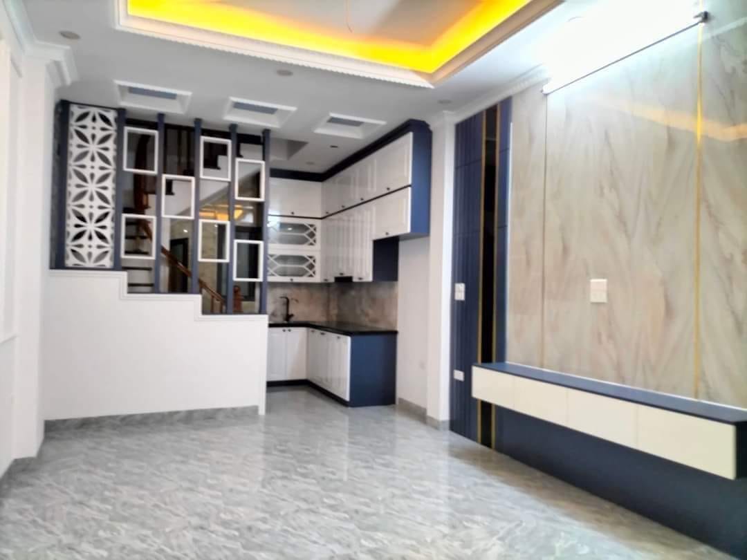 BÁN NHÀ 4 TẦNG 53M2 KIM MÃ, NHÀ MỚI, NỞ HẬU, CỰC GẦN MẶT PHỐ.