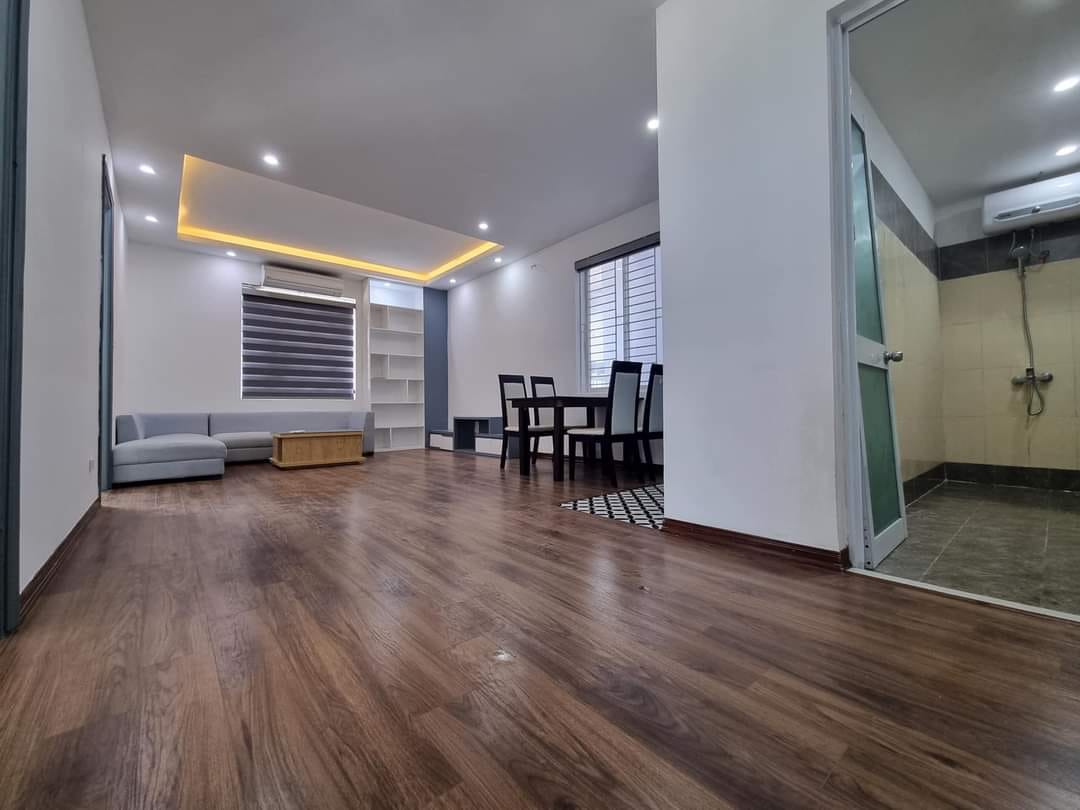 Bán nhà Nguyễn Ngọc Vũ 120 7 tầng thang máy