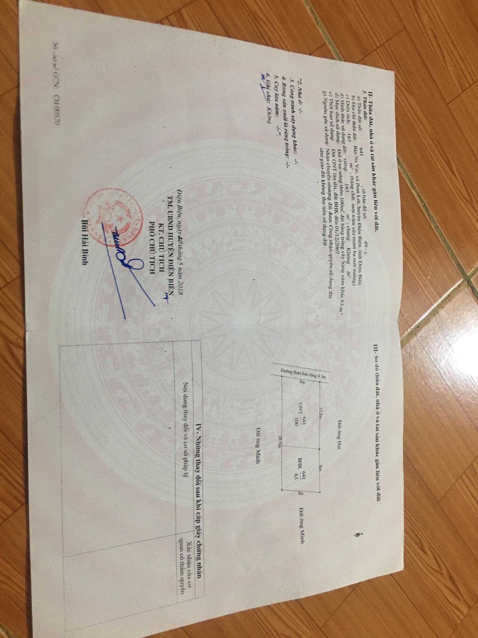 Gia đình mình có mảnh đất ở bản Na Vai, xã Pom Lót, huyện Điện Biên.