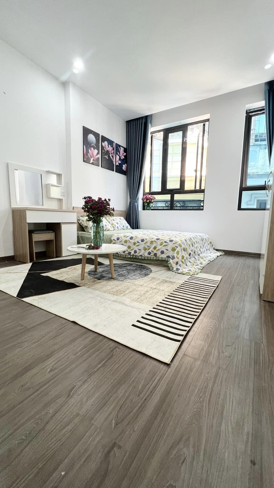 Dòng Tiền 42Tr/th Cầu giấy – Mới đẹp full nội thất- 50M2 7.6 Tỷ