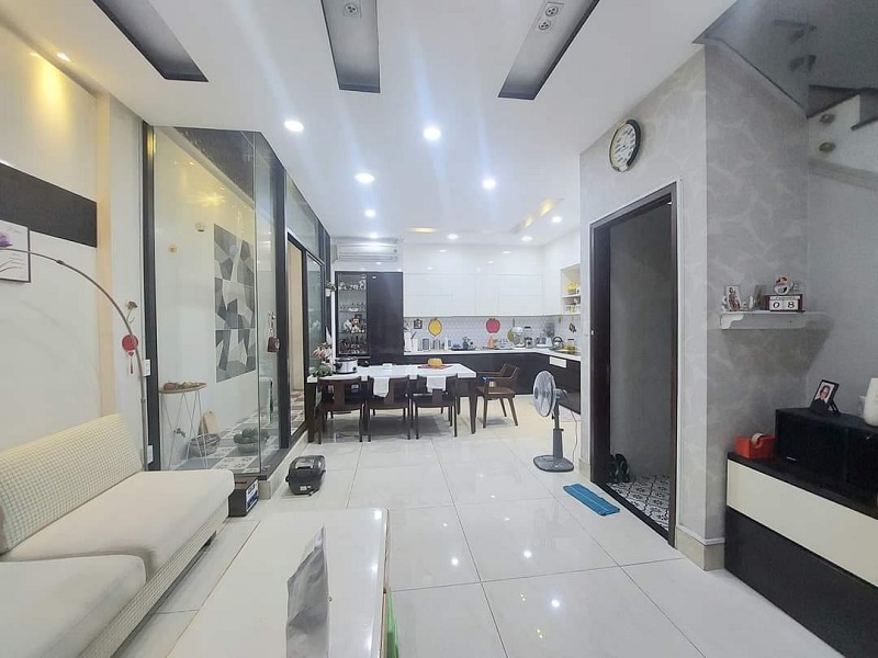 BÁN NHÀ ĐƯỜNG BÙI THỊ XUÂN, HẺM Ô TÔ,PHƯỜNG 1 QUẬN TÂN BÌNH.