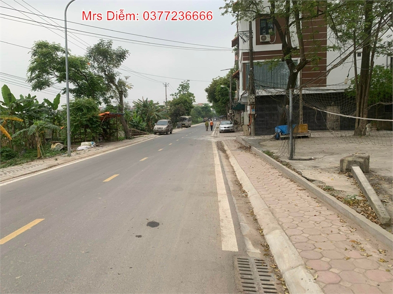 3 tỷ, Mrs Diễm cần bán 50m đất lô góc trung tâm tổ 28 thị trấn Đông Anh. Sát ngay chợ Lắp Ghép