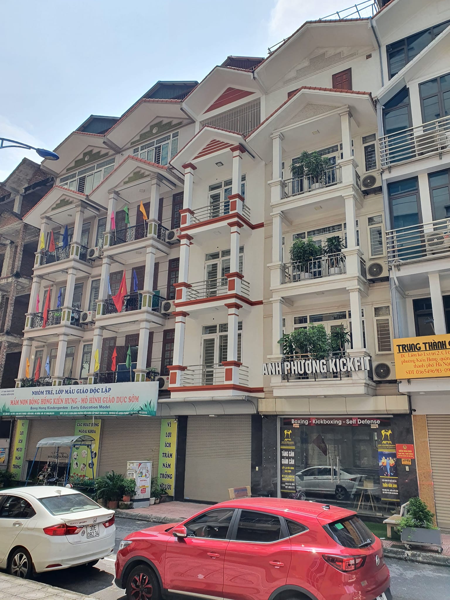 Bán nhà Xa la-HĐ.Phân lô.Gara Ô tô 60m*6T.Ngay quốc lộ 70.KD sầm uất hơn 7 tỷ