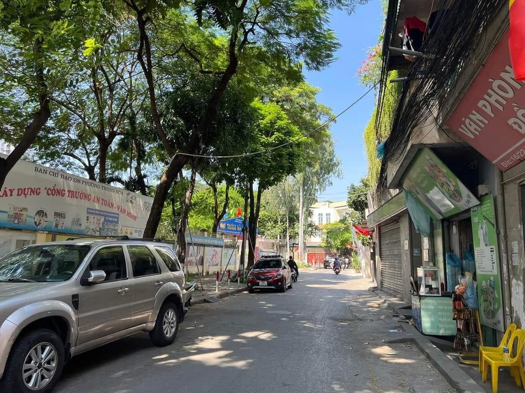 Chia tài sản cho con. Bán Gấp Biệt Thự Hồ Tây 90m2,3 Mặt Thoáng, Gara ô tô. 15 tỷ