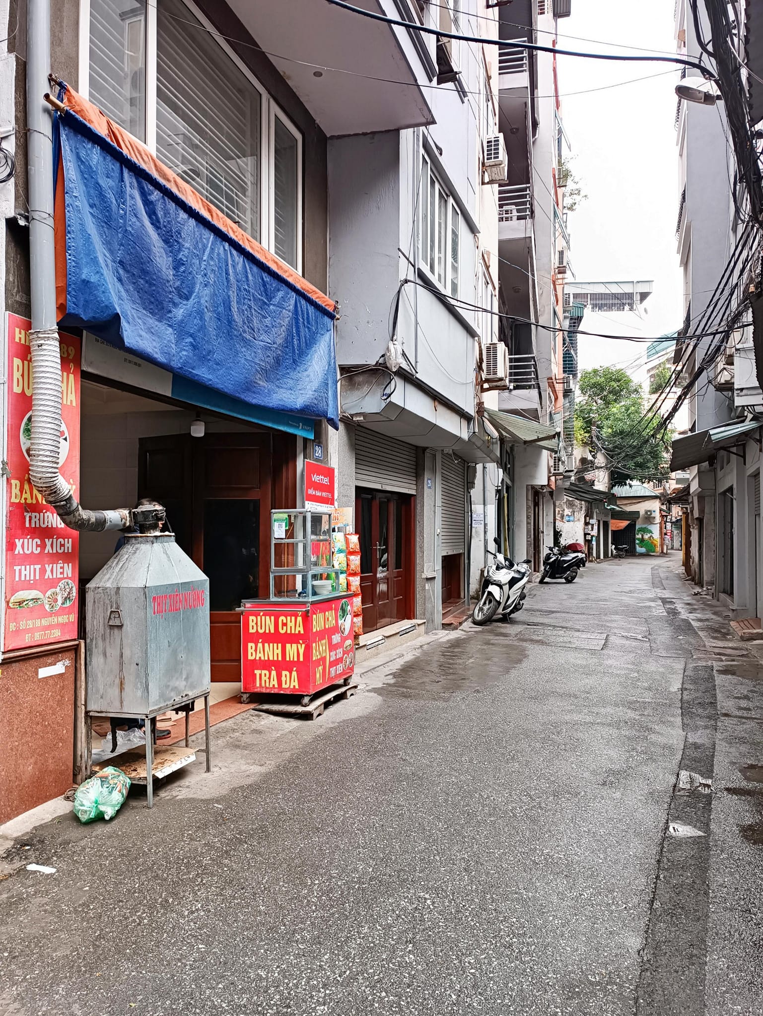 NHÀ HIẾM THANH XUÂN- PHỐ NGUYỄN NGỌC VŨ- Ô TÔ TRÁNH-Ô TÔ VÀO NHÀ-KINH DOANH NGÀY ĐÊM- GIÁ 6,9 TỶ