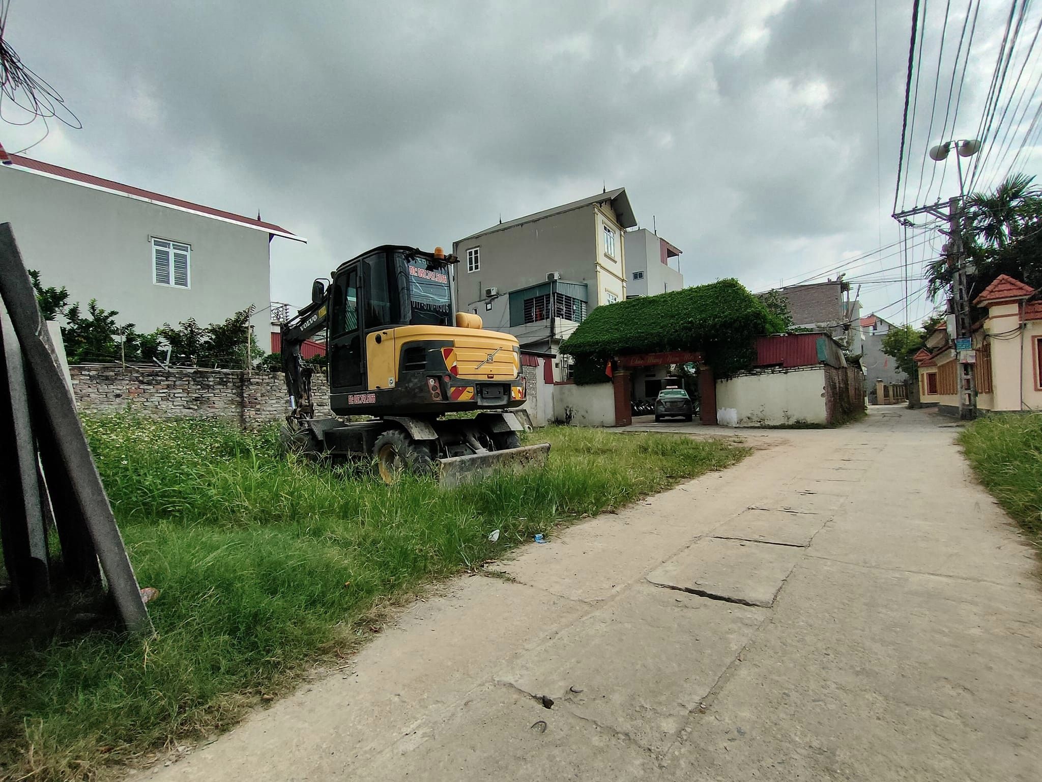 Nhỉnh 2tỷ có ngay lô 42.5m đất đẹp nhất Thôn Ba Chữ, Vân Nội, Đông Anh, Hà Nội.