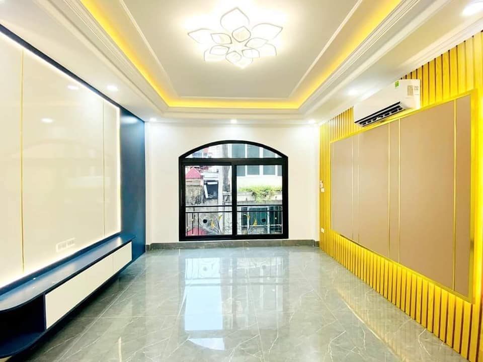 Siêu hiếm, với 7,5 tỷ có ngay nhà mới, lô góc, thang máy tại Nhân Hòa, Thanh Xuân. 40m2*6 tầng.