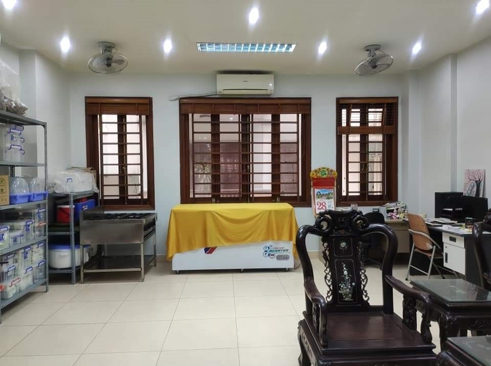 Ô TÔ, LÔ GÓC, Láng Hạ 101m x 5 tầng, MT 9 m, giá 15.5 tỷ