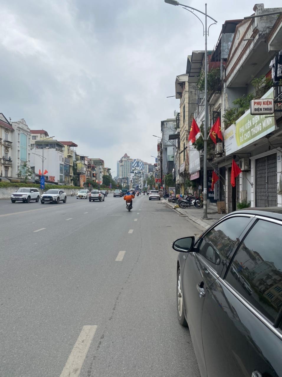 BÁN NHÀ 3 TẦNG MẶT PHỐ TÂY HỒ 340M MT 7M HẠ GIÁ 125 TỶ