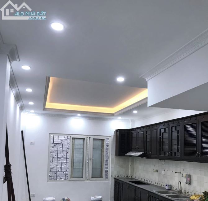 BÁN NHÀ SIÊU HIẾM PHỐ TRẠM, NHÀ ĐẸP, DÂN XÂY, AN SINH CỰC SƯỚNG, 60M2x4M