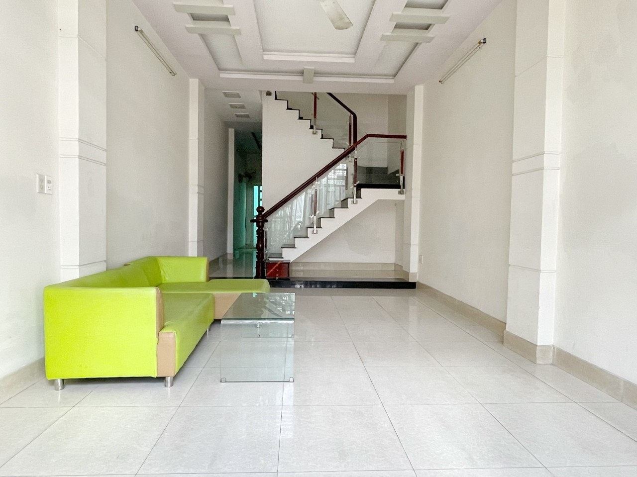 Chủ kẹt tiền cần bán gấp nhà 3 tấm HXH 184 Lê Đình Cẩn Bình Tân 5.1 tỷ