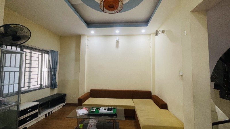 Bán Nhà Trong Ngõ Thông Thoáng NGUYỄN KHÁNH TOÀN DT 48m, 5 Tầng, 5 PN, MT 4,2m Chỉ 4 Tỷ 2