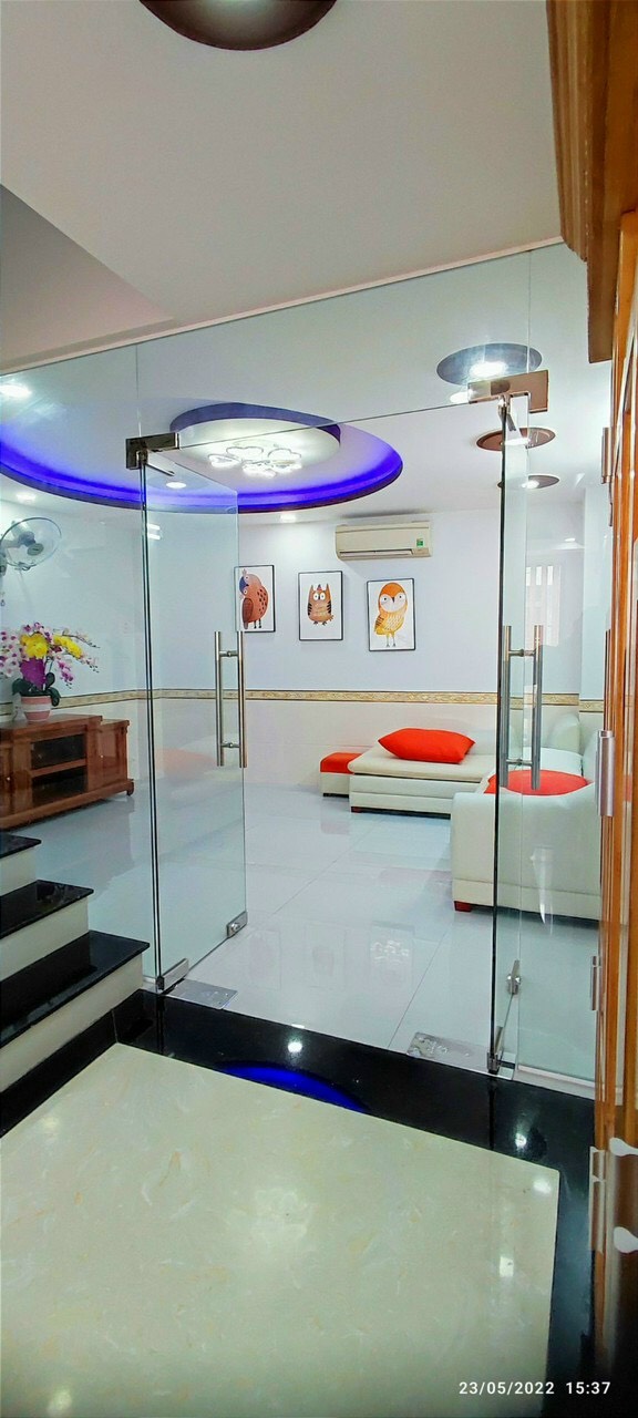 Nhà 3 lầu, Huỳnh Văn Bánh, 4.5 x 10m, 5 PN, 7.2 tỷ, Phú Nhuận