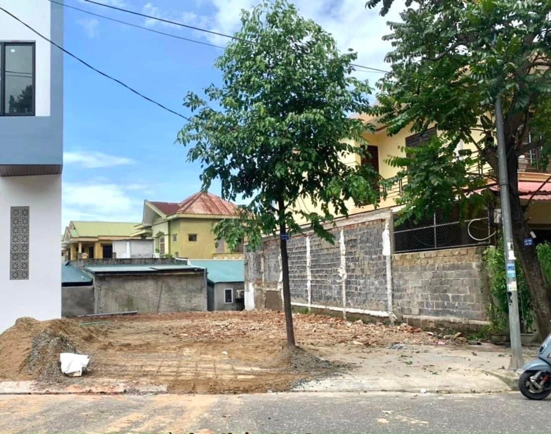 290m2